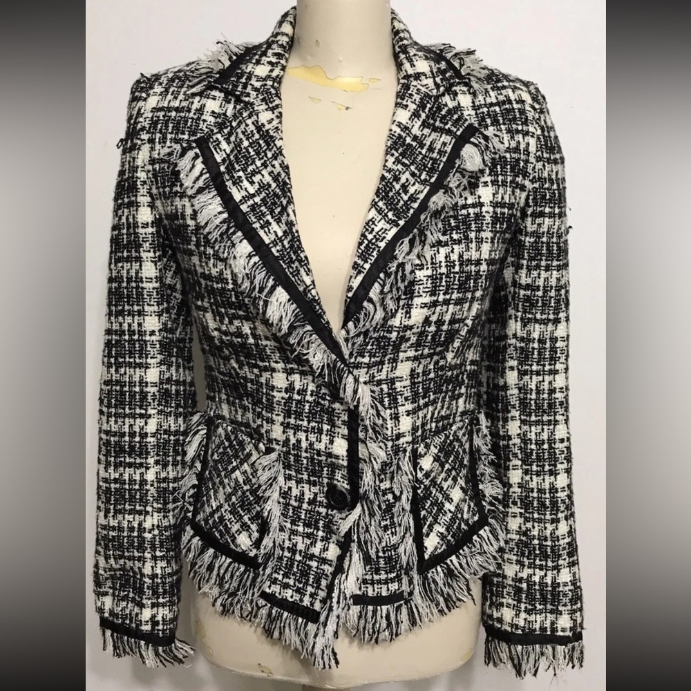 Chic Black and White Tweed Blazer large - Picture 2 of 10